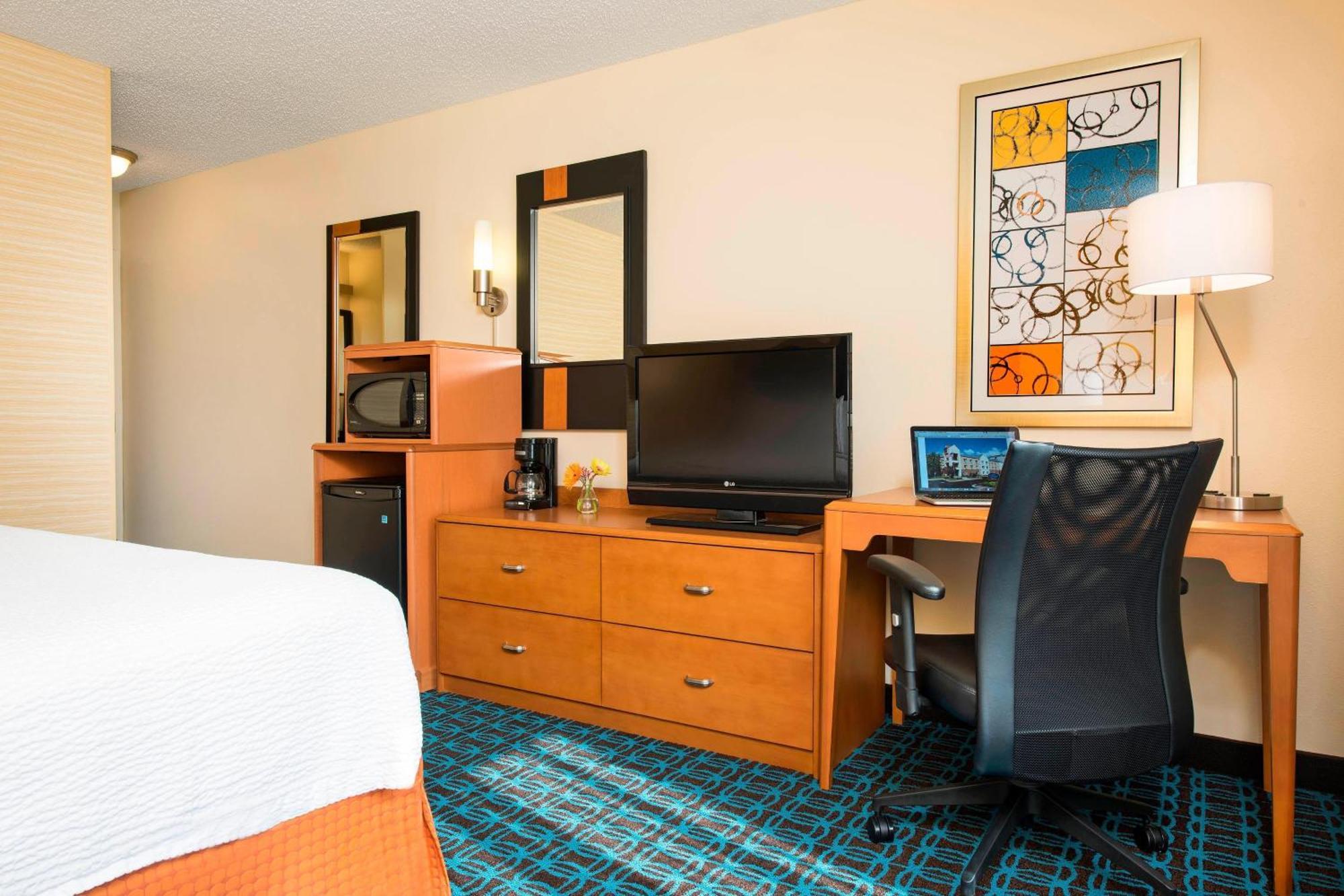 Fairfield Inn & Suites By Marriott Блумингтън Екстериор снимка