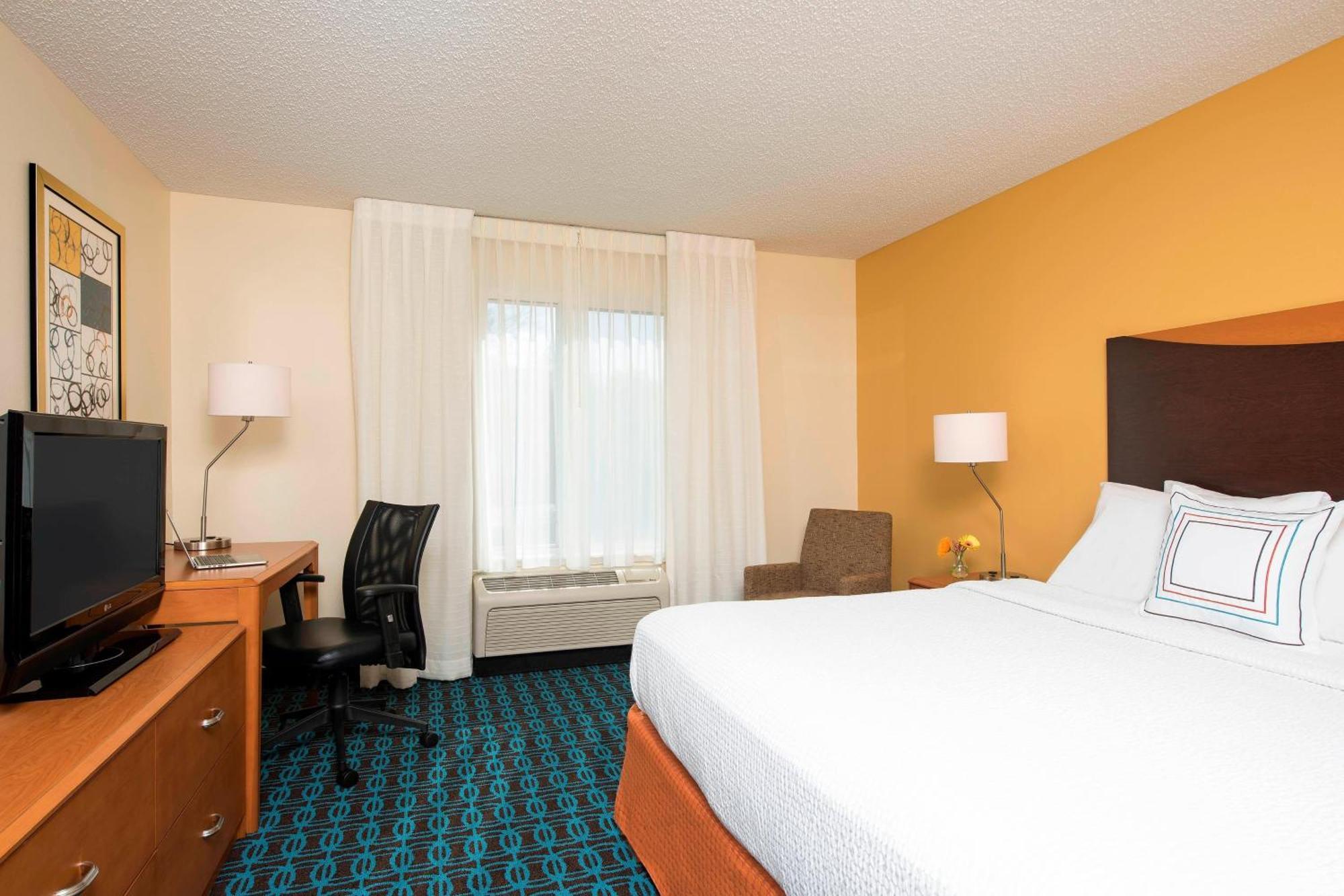 Fairfield Inn & Suites By Marriott Блумингтън Екстериор снимка