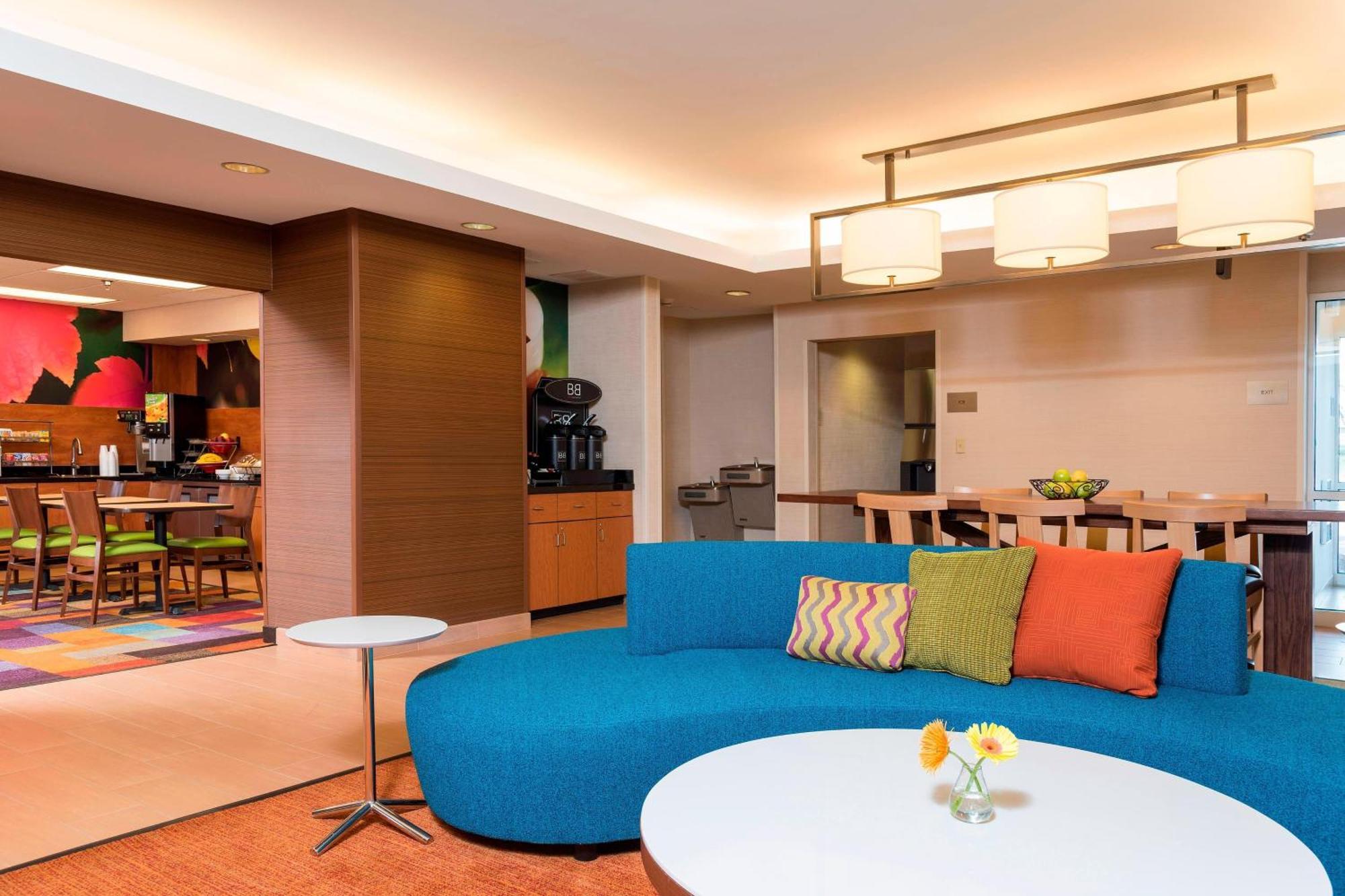 Fairfield Inn & Suites By Marriott Блумингтън Екстериор снимка