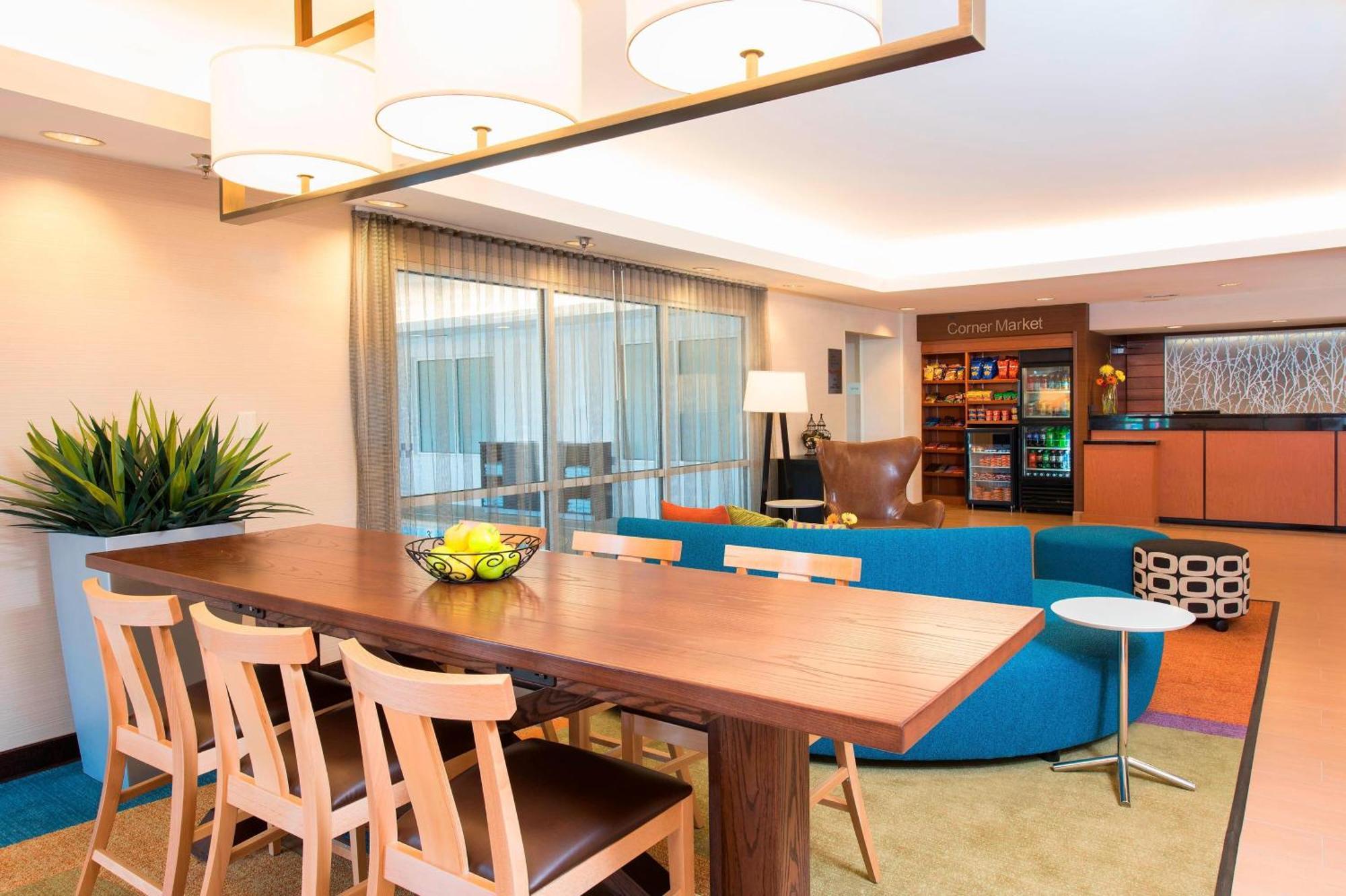 Fairfield Inn & Suites By Marriott Блумингтън Екстериор снимка